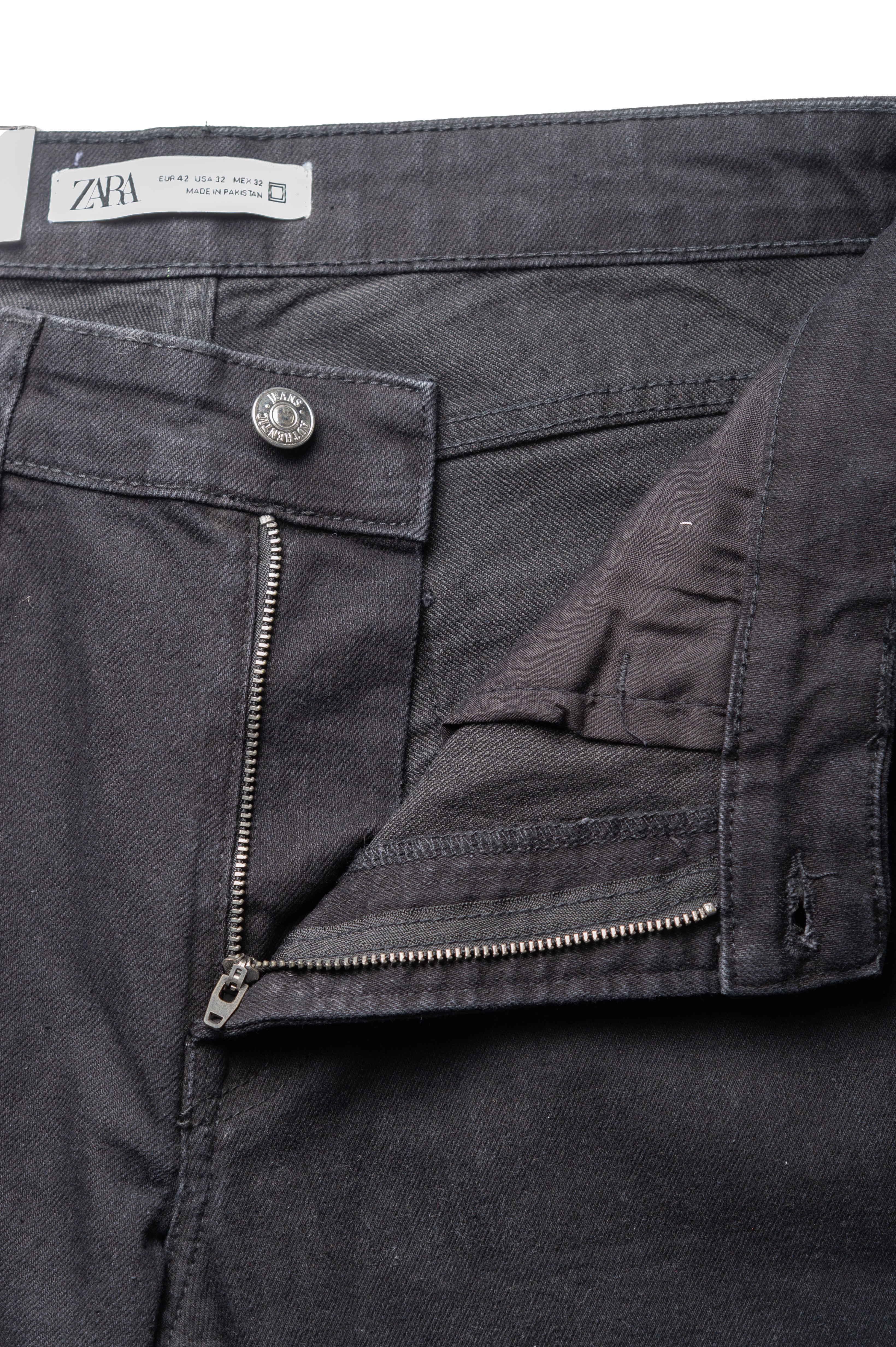 Men's Slim Fit Jeans in Black - Zara
